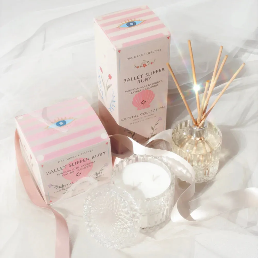 Ballet Slipper Ruby - Mariposa Plum, Raspberry, Leather   Cashmere Large Candle