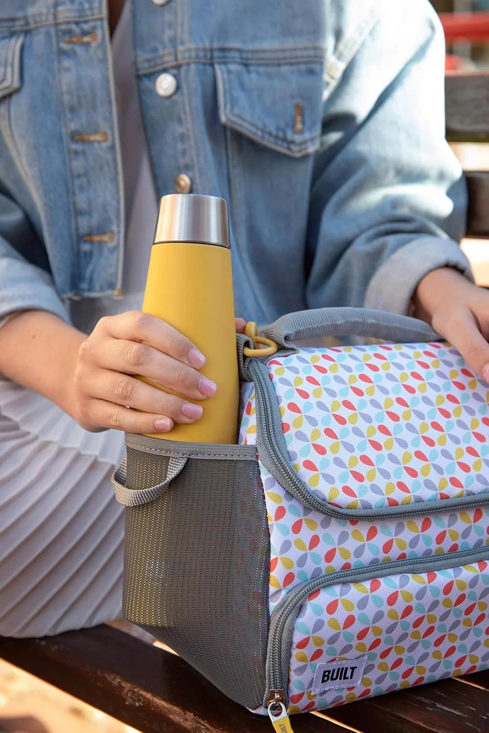 Built Insulated Lunch Bag with 'The Stylist' Design, Polyester, Grey/White, 11.5 x 17 x 24 cm
