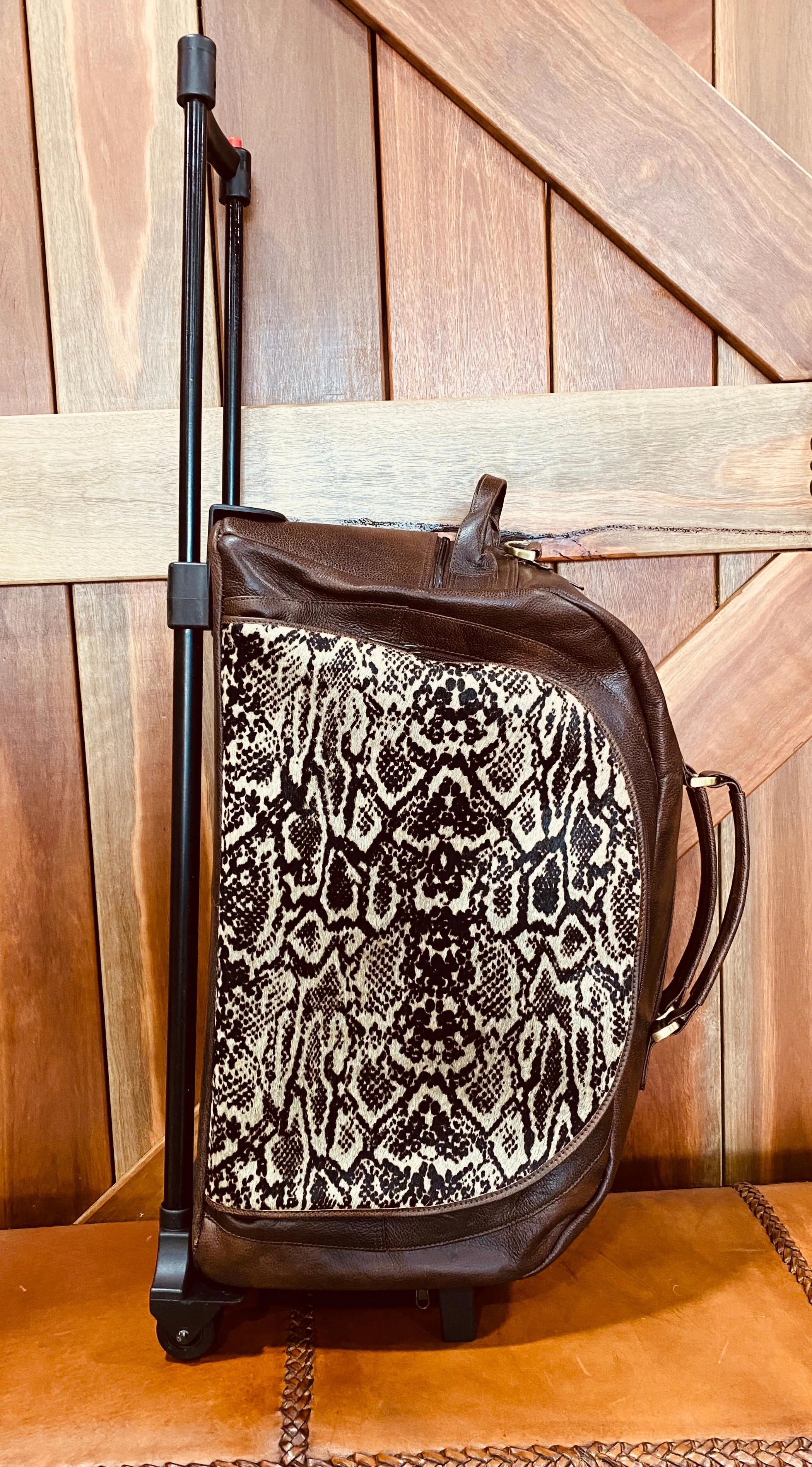 Cowhide Weekender