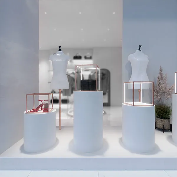 CR011 Garment Shop Front Display Stand Showcase Lighted
