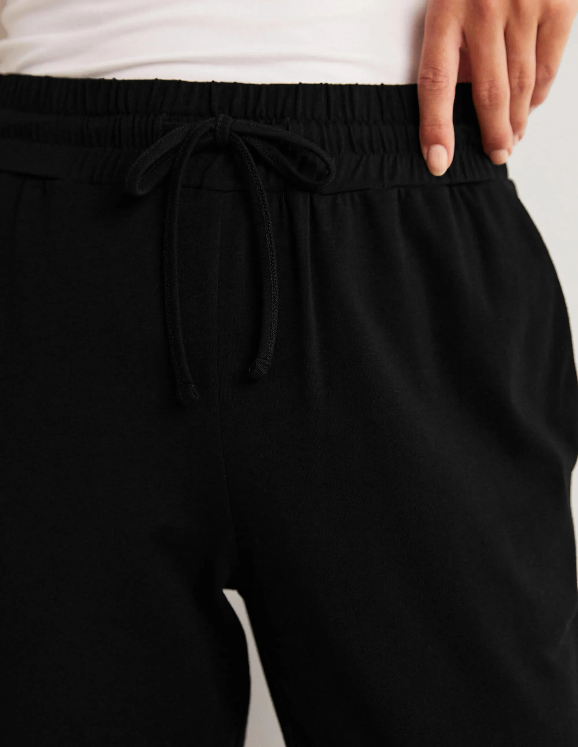 Cuffed Jersey Joggers-Black
