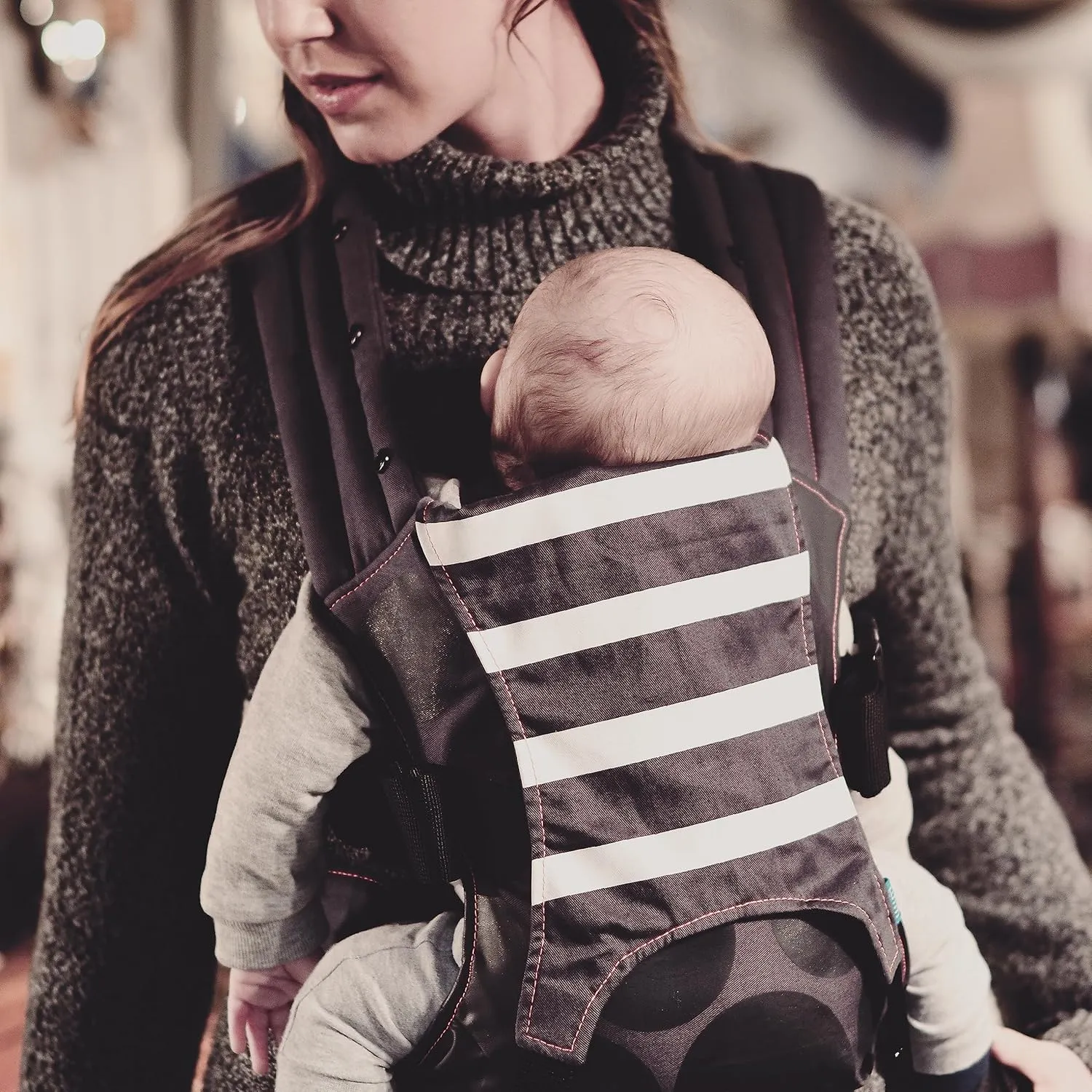 Diono We Made Me Venture  2-in-1 Toddler Carrier, Front Carry & Back Carry from 18 - 36 months, Black Gradient Spots