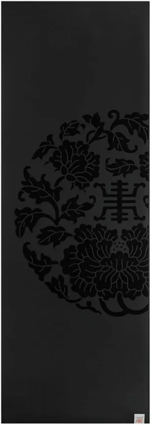 Gaiam Dry-Grip Yoga Mat - 5mm Thick Non-Slip Exercise & Fitness Mat for Standard or Hot Yoga, Pilates and Floor Workouts - Cushioned Support, Non-Slip Coat - 68 x 24 Inches