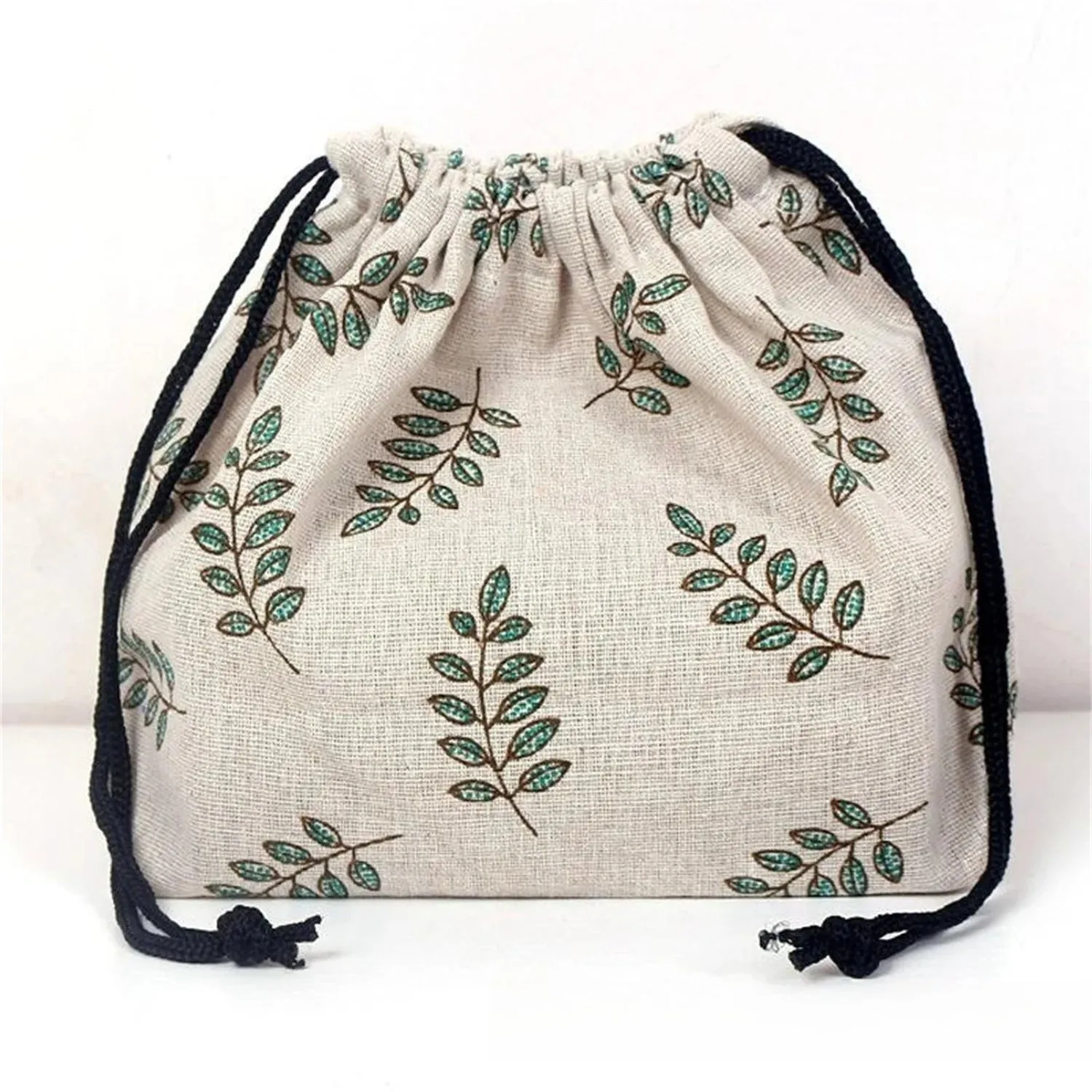 Japanese Style Drawstring Lunch Box Storage Bag – Portable and Fashionable Tote