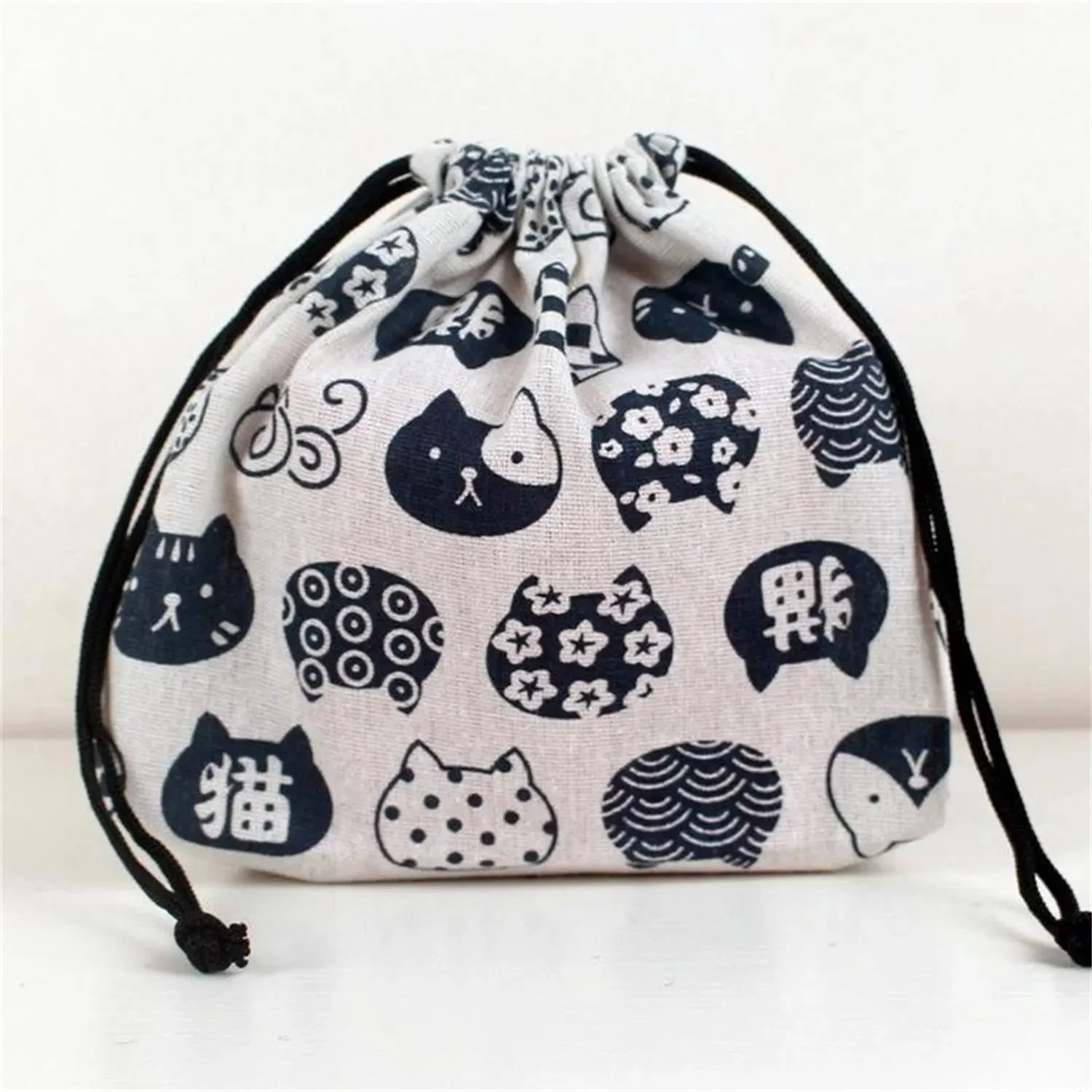 Japanese Style Drawstring Lunch Box Storage Bag – Portable and Fashionable Tote
