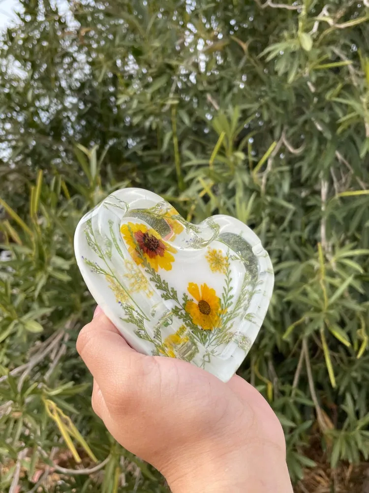 Kissed by Yellow ♡ Ashtray ♡