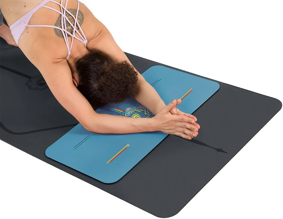 Liforme Yoga Pad - Patented Alignment System, Warrior-like Grip, Non-slip, Eco-friendly, 4.2mm Thick Pad for Knee, Elbow and Hand Support