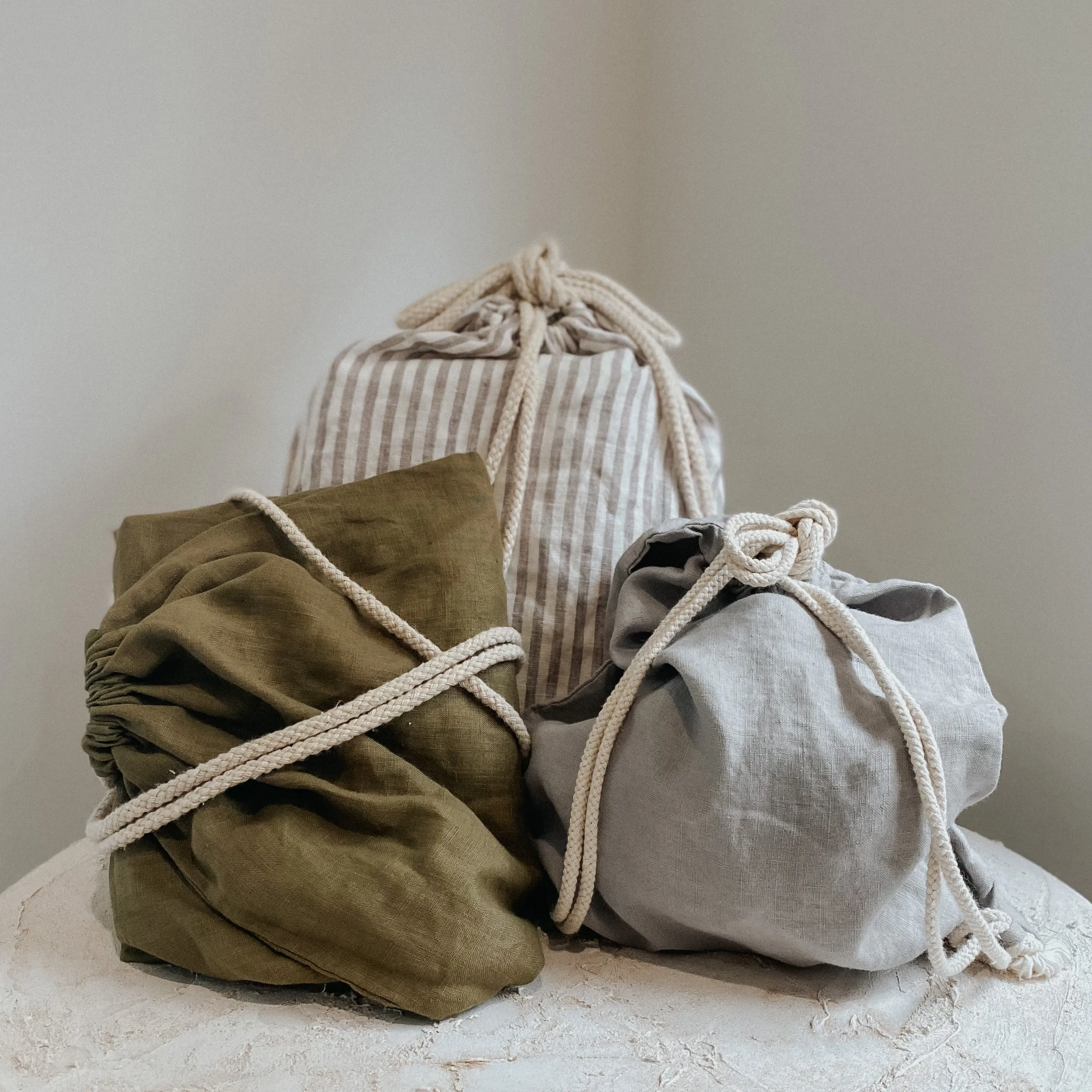 Linen Drawstring Mini Sack OLIVE
