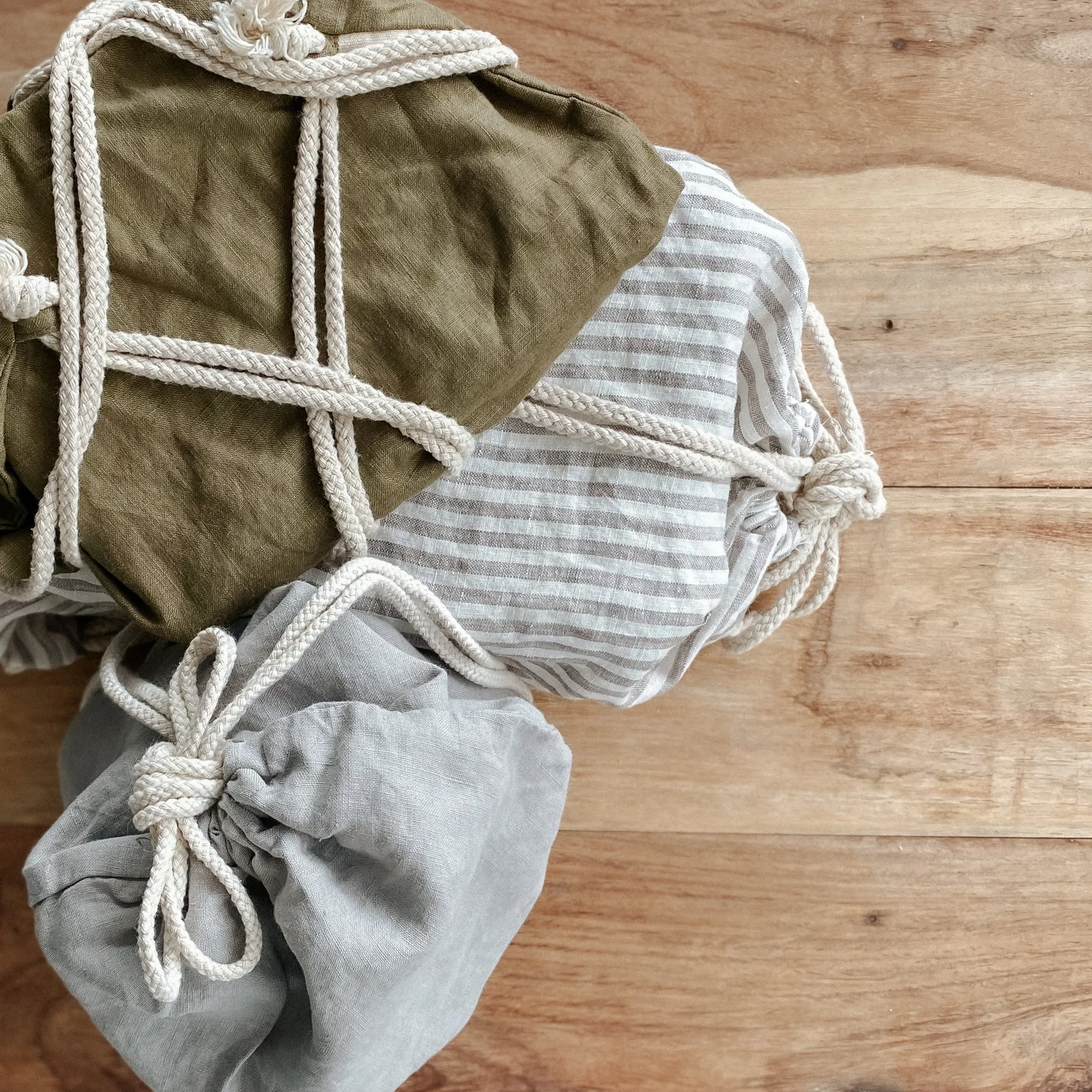 Linen Drawstring Mini Sack OLIVE
