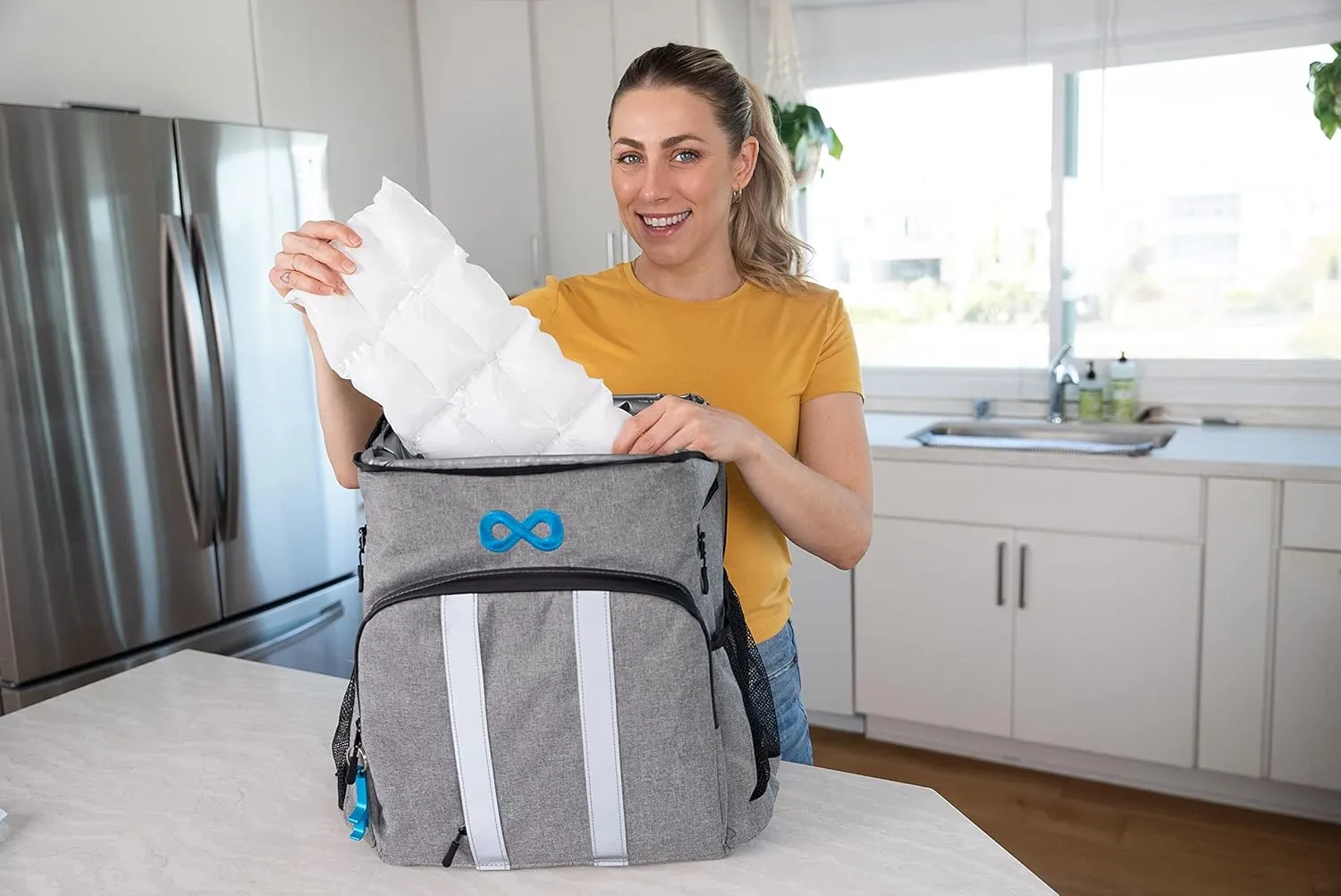 Nice Packs Reusable Dry Ice Packs for Coolers, Lunch Boxes, Frozen Food Shipping - Flexible and Long Lasting (15 Extra Large Sheets)