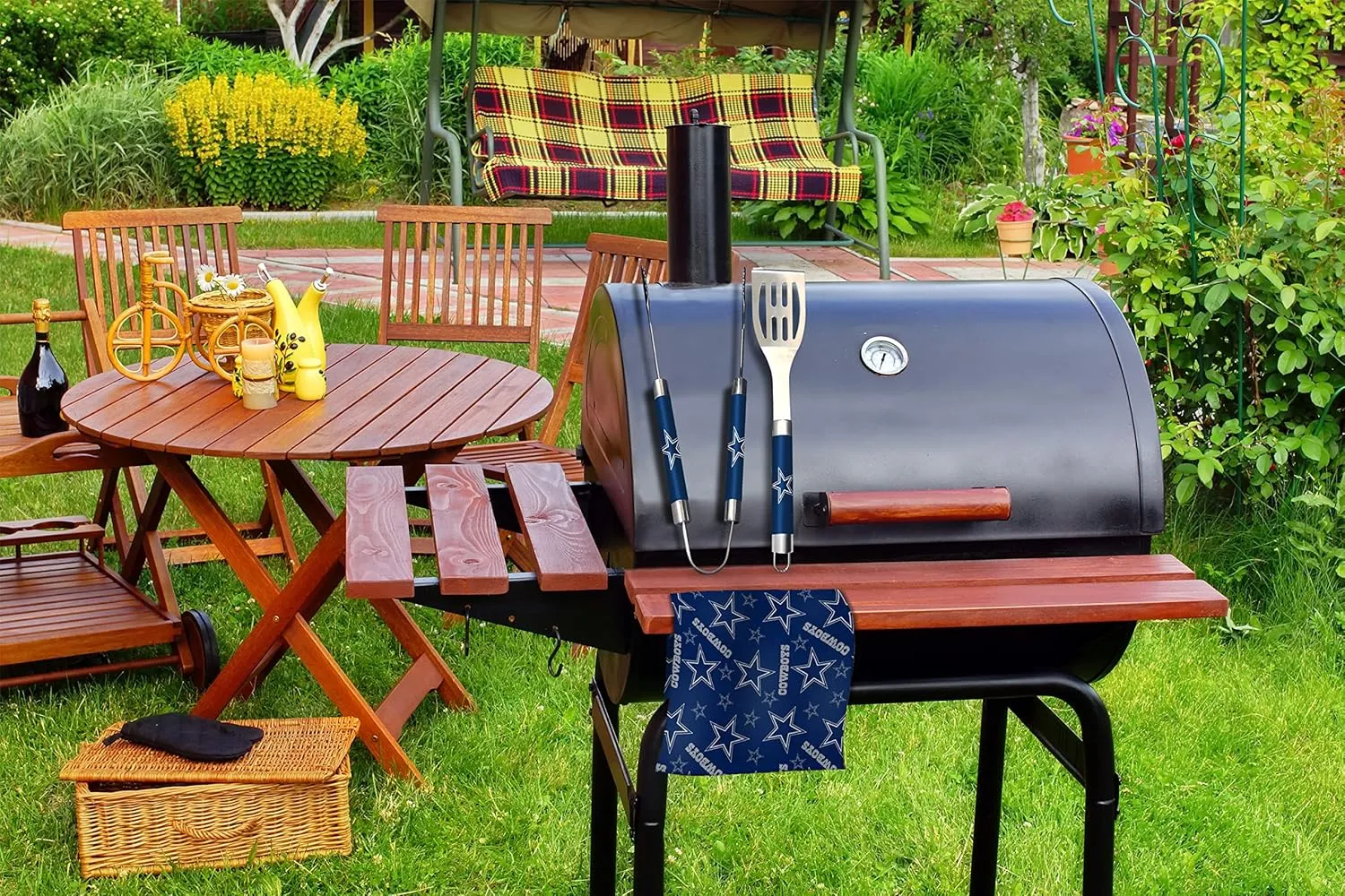 NORTHWEST NFL 3 Piece Team Color and Logo BBQ Grill Set: Spatula, Tongs, and Towel