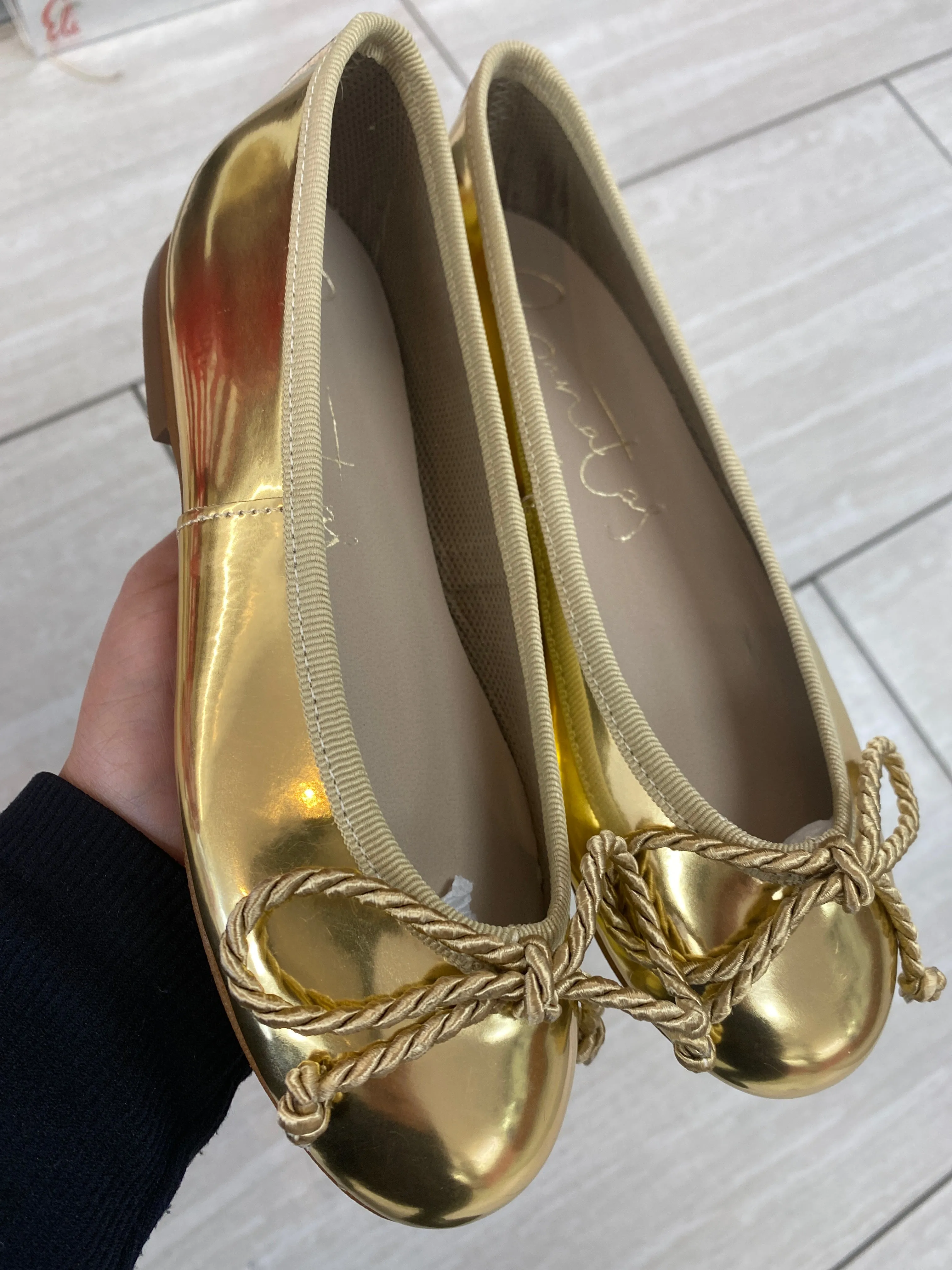 Papanatas Gold Mirror Bow Flat