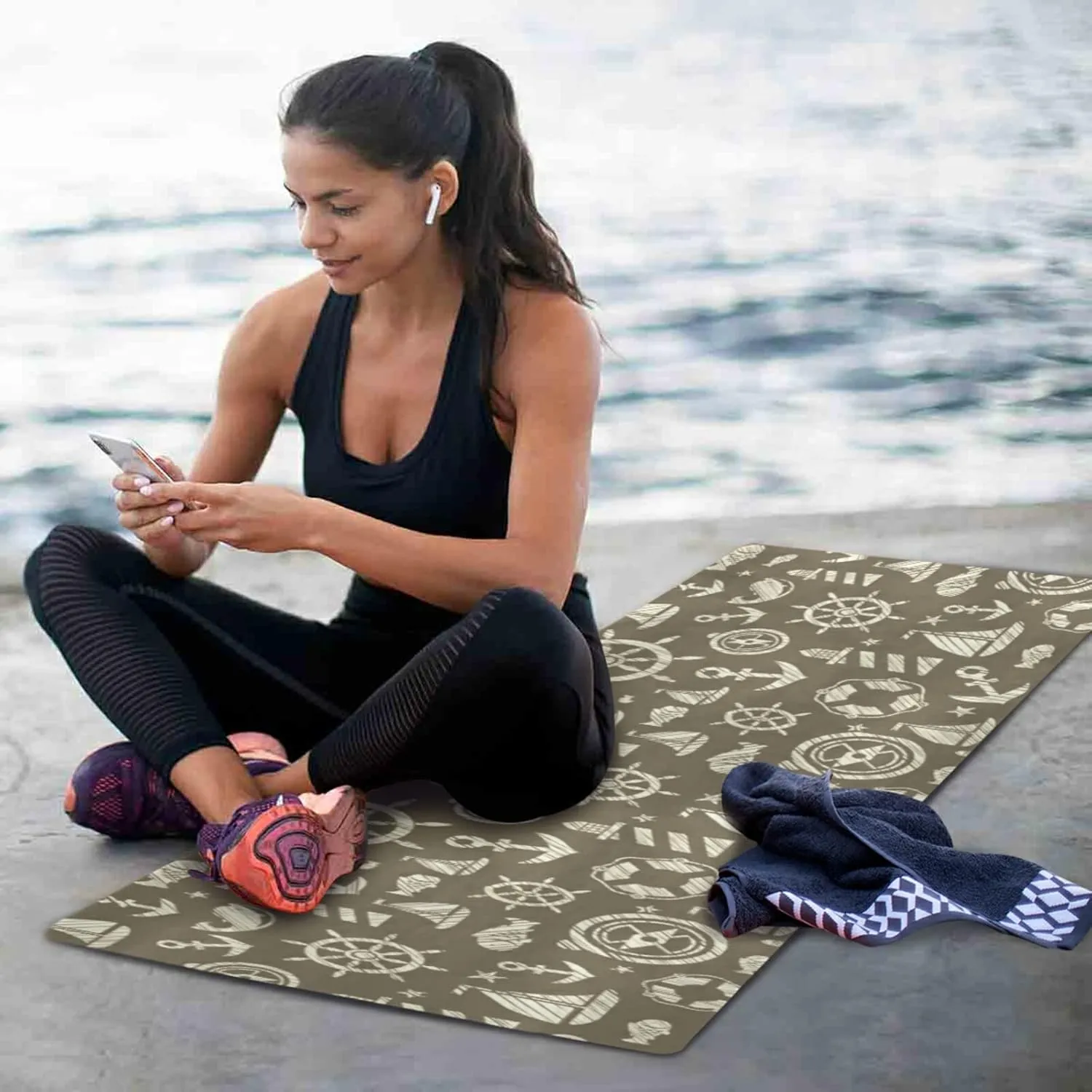 Poeticcity 1 mm Thick Non-Slip Rubber Yoga Mat, Durable Folding Workout Mat, Fitness Safe Mat with Bag for Pilates and Floor Exercises