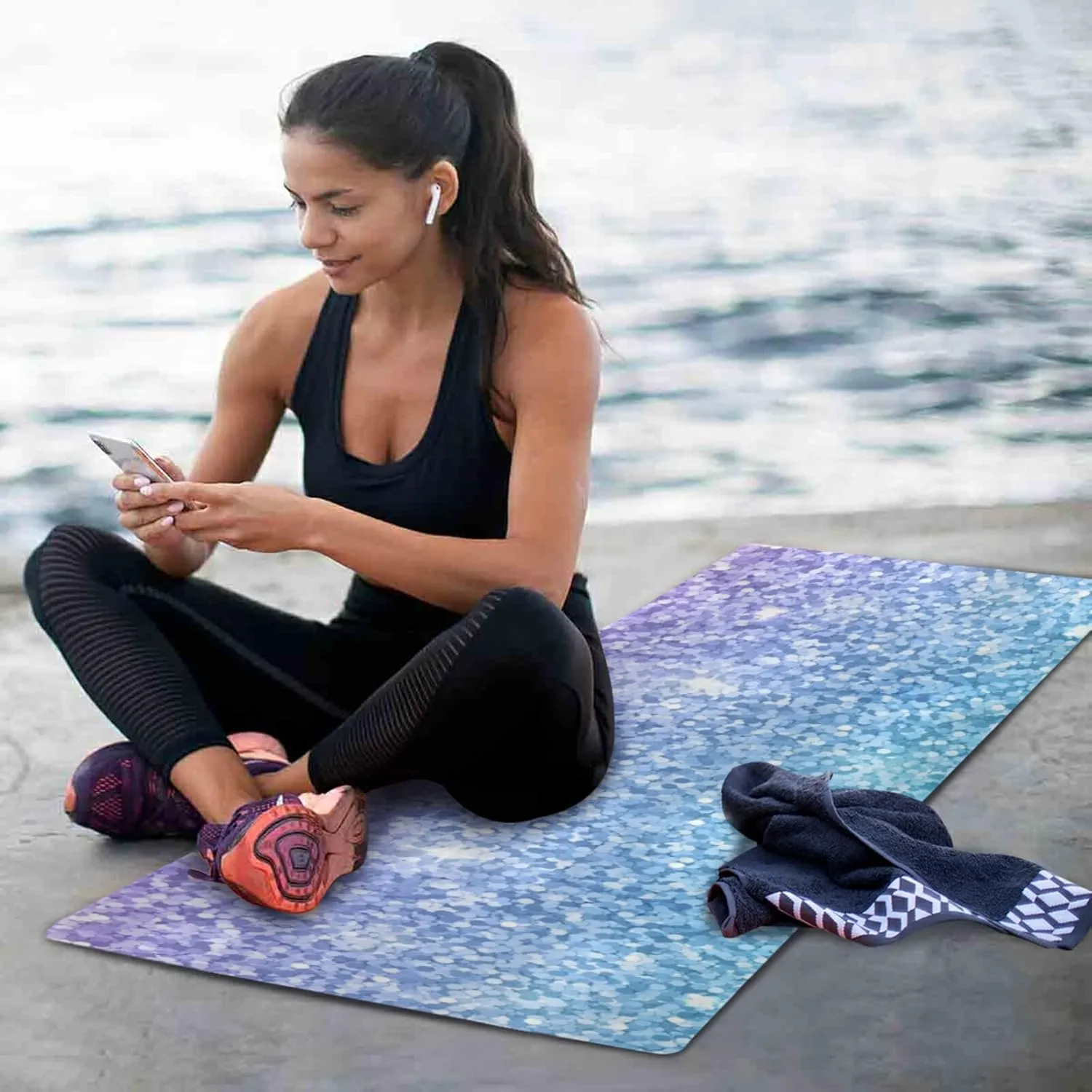 Poeticcity 1 mm Thick Non-Slip Rubber Yoga Mat, Durable Folding Workout Mat, Fitness Safe Mat with Bag for Pilates and Floor Exercises