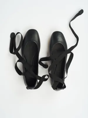 The Modern Ballet in Black