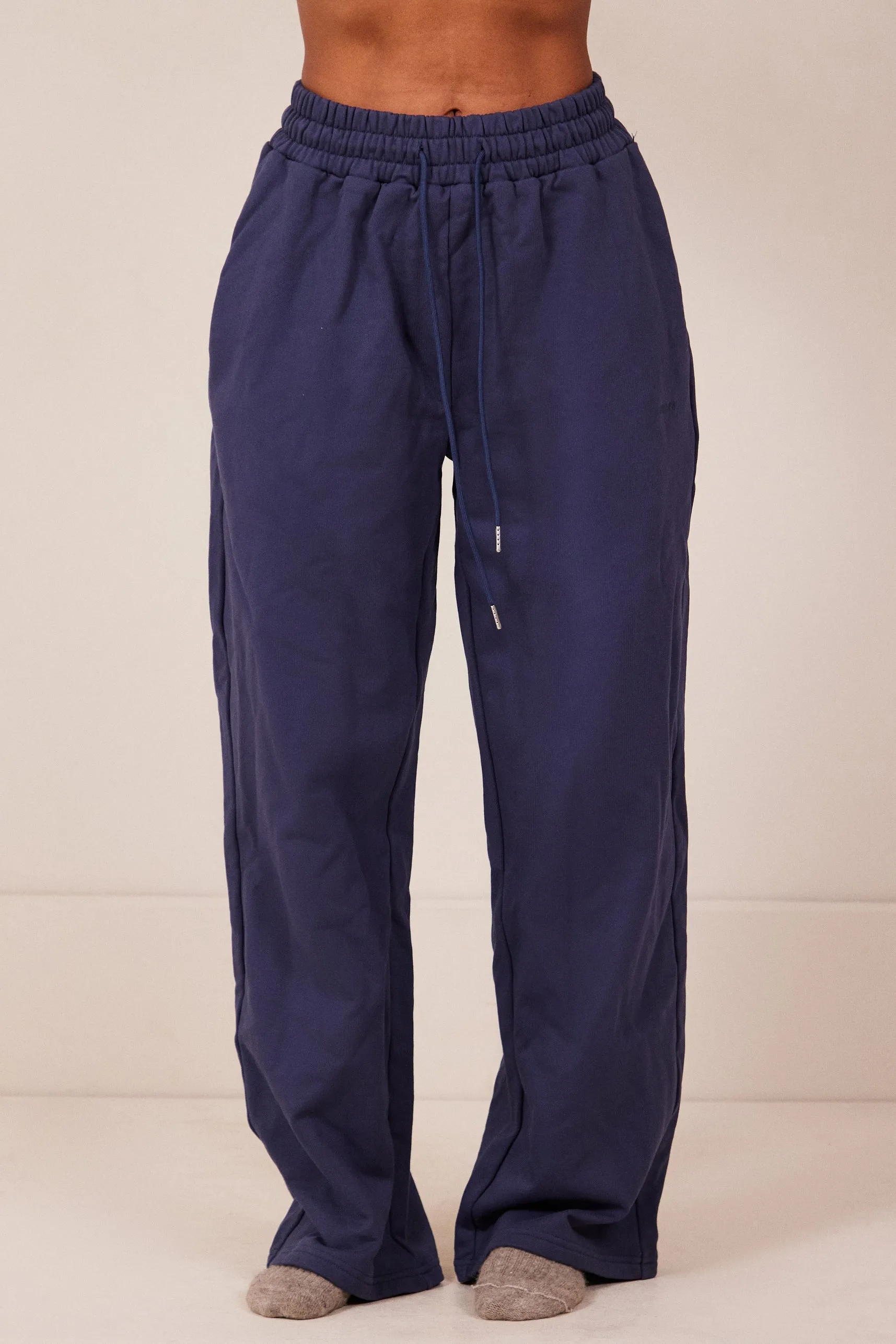 The Wide Leg Joggers in Navy