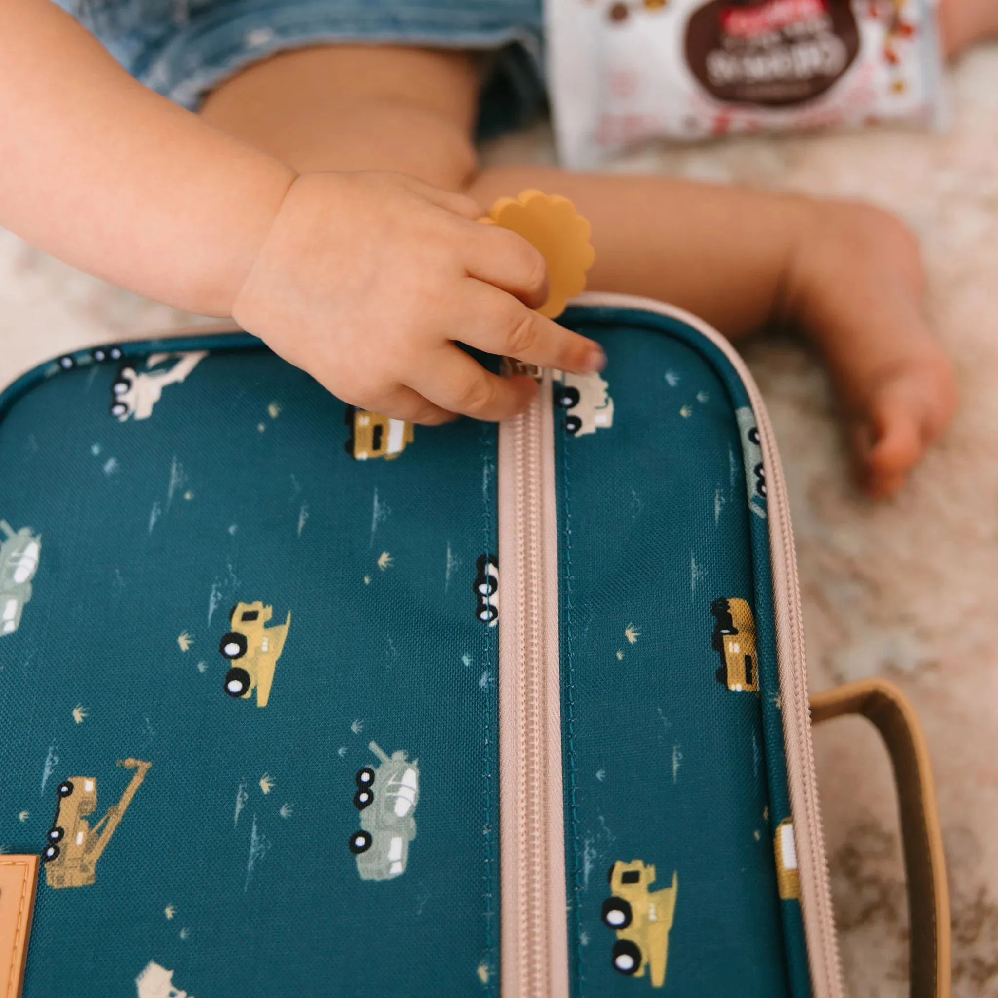 Trucks Lunch Bag - Fox & Fallow