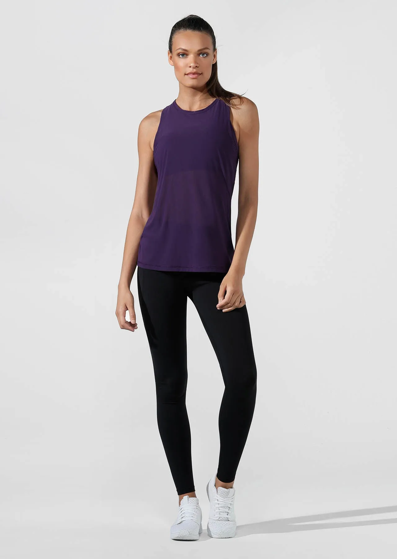 Twist Back Active Tank