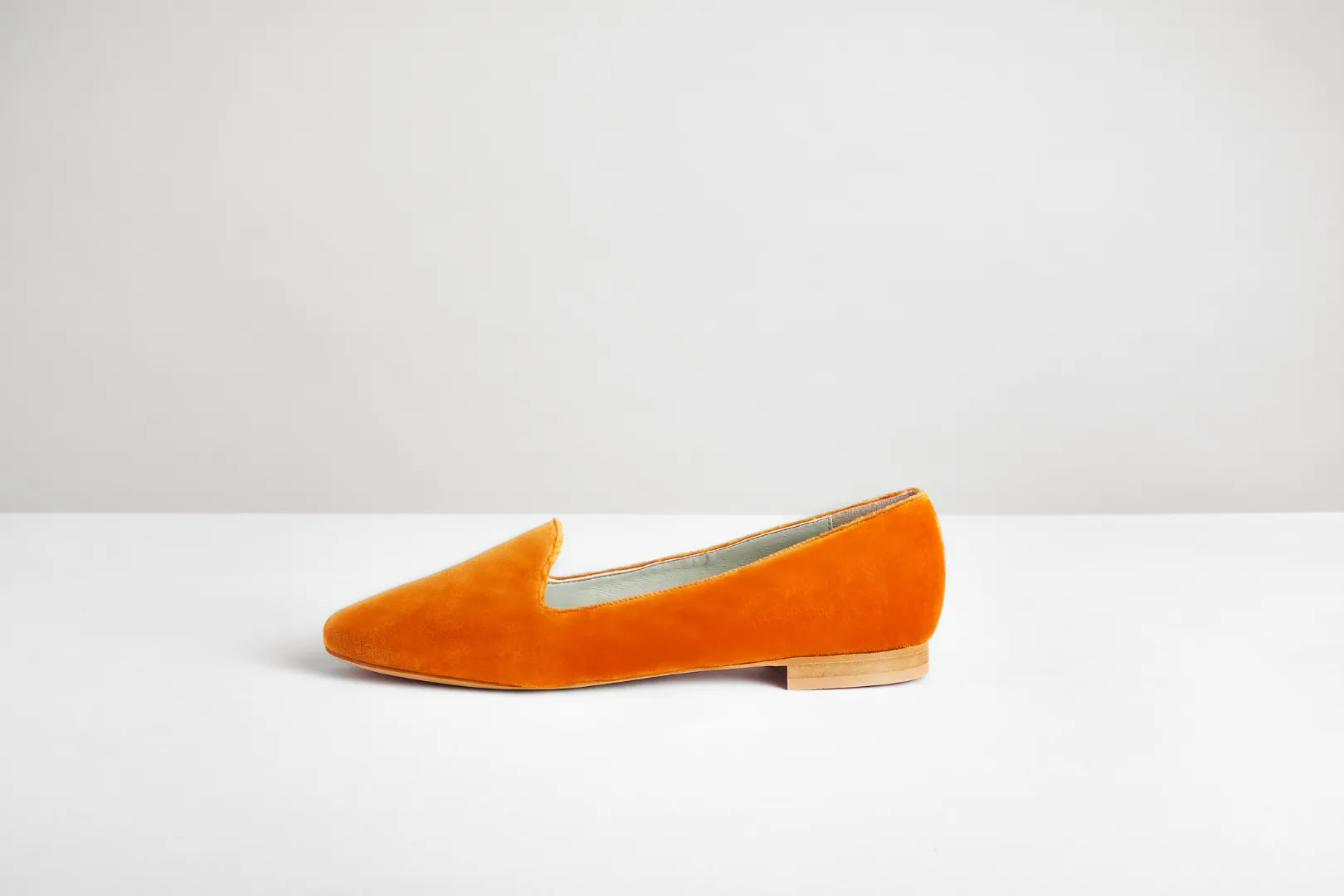 ZUCCA ORANGE SLIPPER